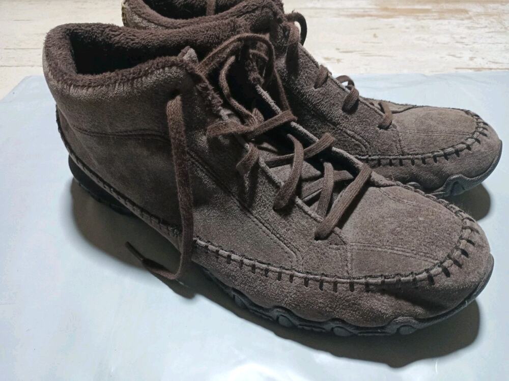 Skechers Relaxed Fit Bikers Lineage Chukka Boot Whip Stitched Around Seams 11